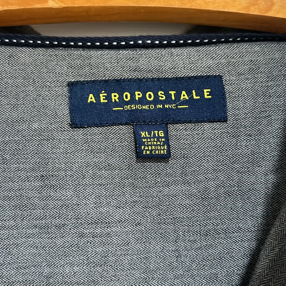 Button down shirt - Picture 2 of 2